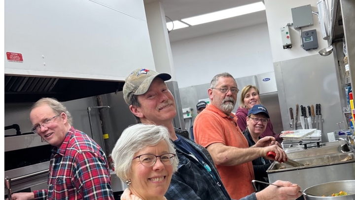 Serve the City-community meal 