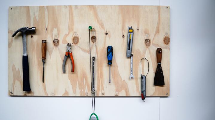 Logo for Building Maintenance