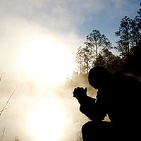 Logo for FW Prayer Group