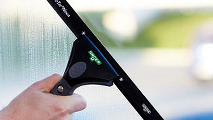 Logo for Schoonmaak: ramen buitenkant pastorie