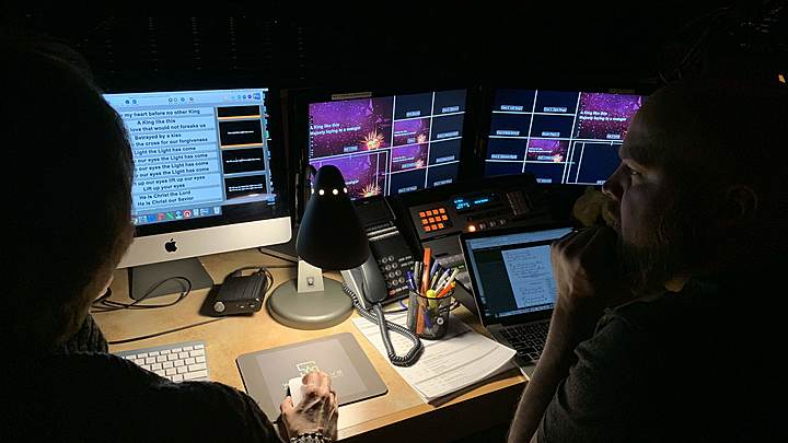 Logo for Media Projection Team