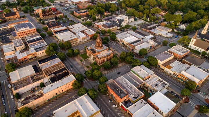 Logo for College St. GC