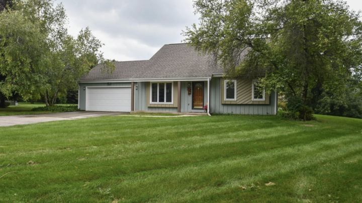 Logo for Wales Community Group (Thursday)