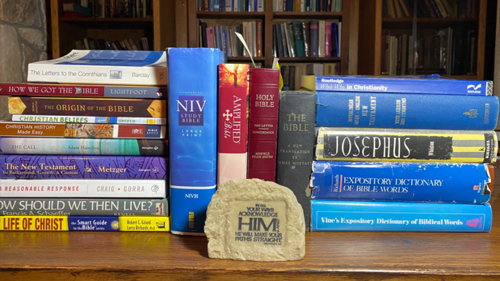 Logo for Growing In Him: Roberts