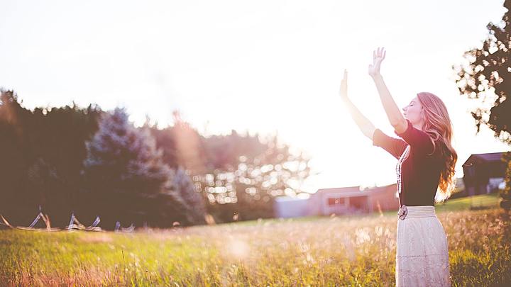 Logo for Women of Worship - Worship Small Group