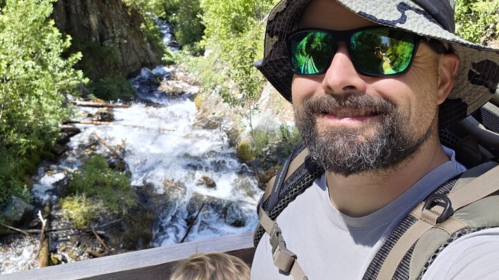 Logo for Mueller Life Group