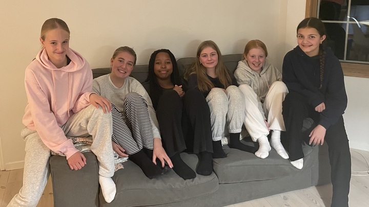 Logo for Gentur árgang 12-13