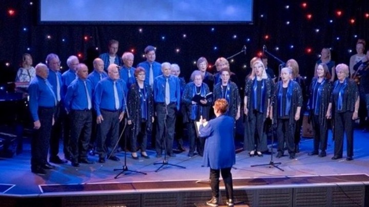 Logo for Mac Life Choir