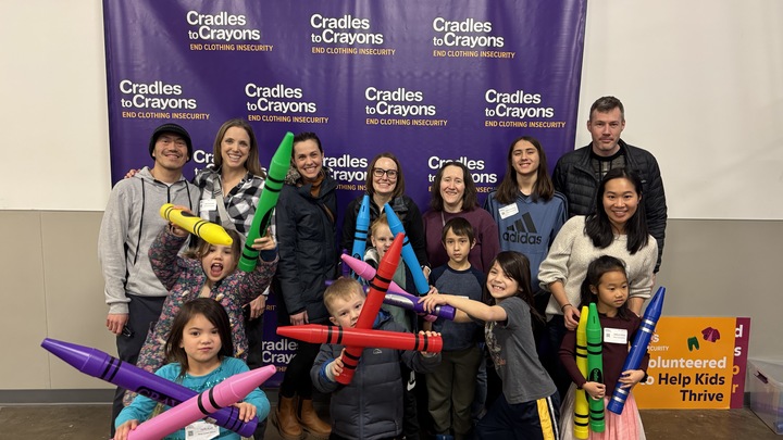 Logo for Mom's Group (Virtual)