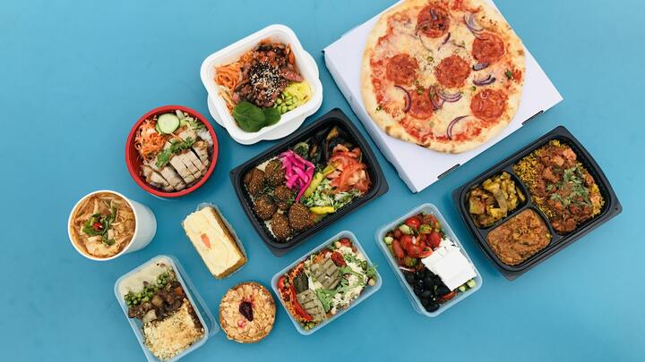 Logo for Hand 2 Hand