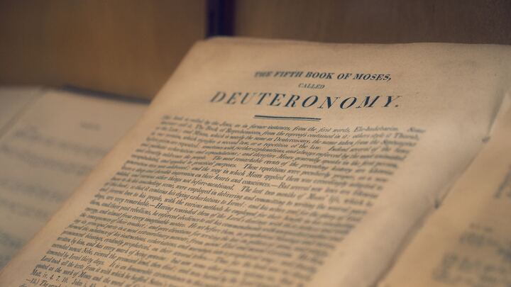 Logo for Bible Study | Deuteronomy | Syosset