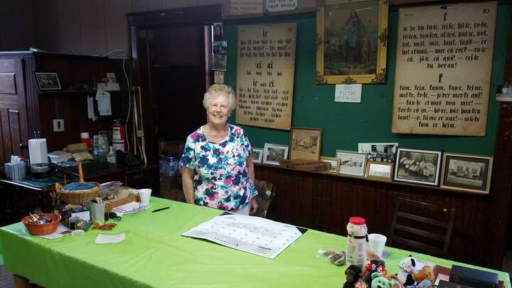 Logo for Mission Resale Shop