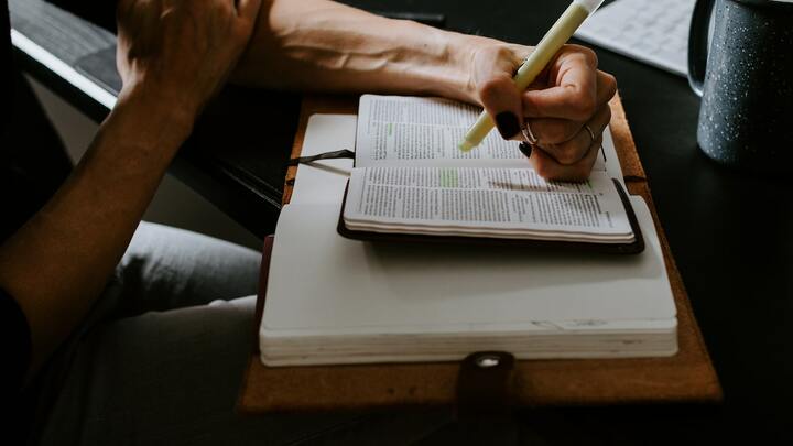 Logo for LifeGroup - Chris Smith