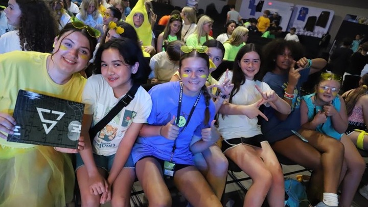 Logo for 09th Grade Girls Small Group (Waxahachie)