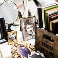 Logo for Buy Nothing (Acts 2.44)