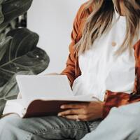 Logo for Donna's Women's Group ⎮ Blackwood