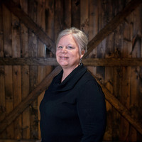 Logo for Laurie Rhodes