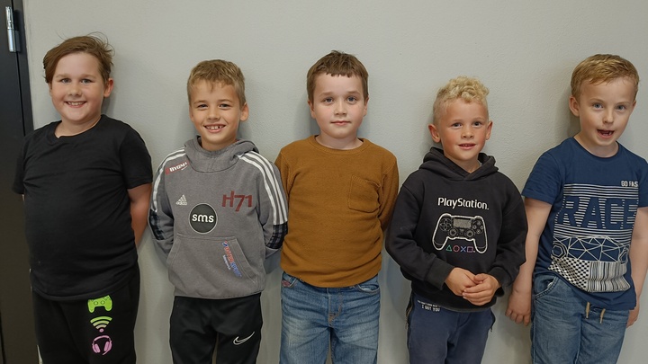 Logo for Dreingir árgang 14/15