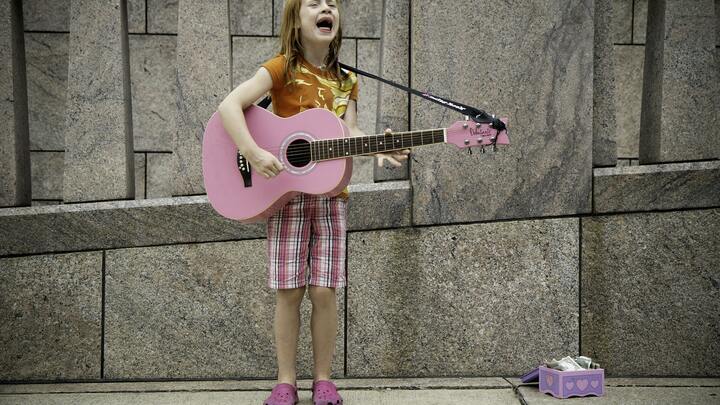 Logo for Parents of Kidz WorshipMakers (Wed)