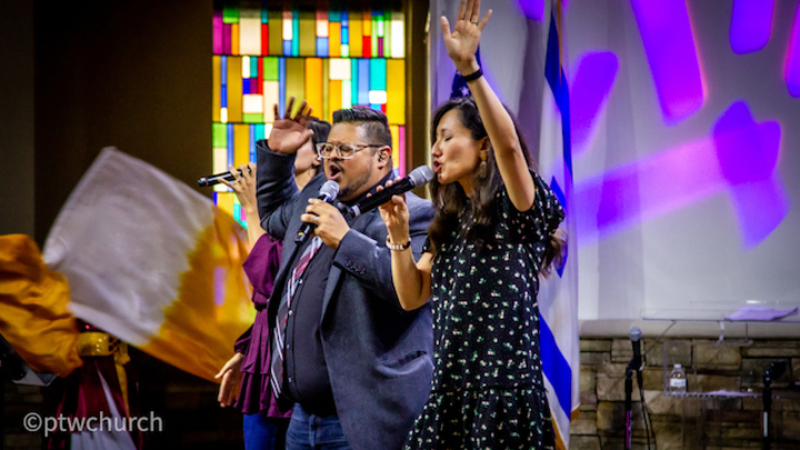 Logo for Worship (Adoración)