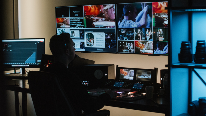 Logo for Vintage Broadcast Team