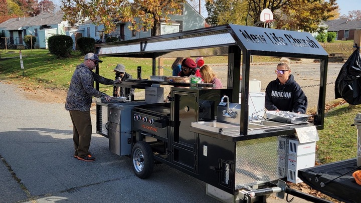 Logo for 2 Fish 5 Loaves  | Outreach