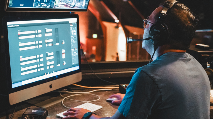 Logo for AVL 影音燈光團隊