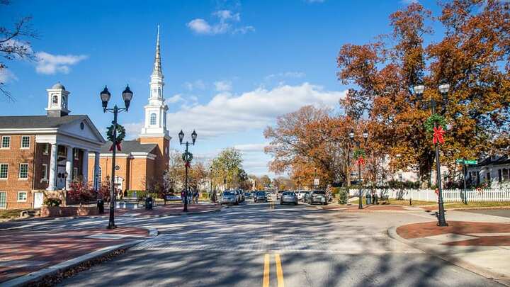 Logo for Crossroads LiFE Group