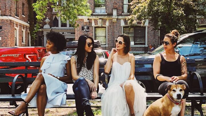 Logo for Single Women / Mujeres Solteras 30-49(Bilingüe / Bilingual)