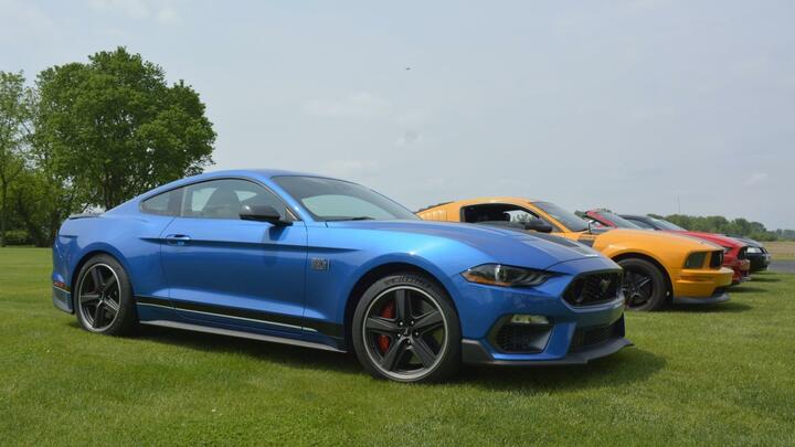 Logo for River Rumble Cruise-in Group