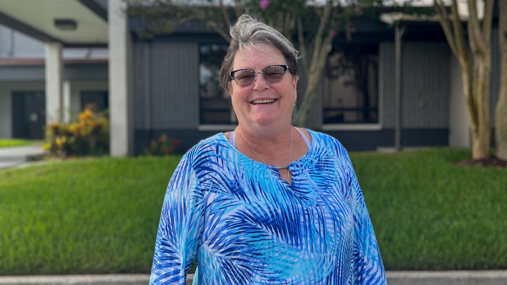 Logo for Deb Lane | Women