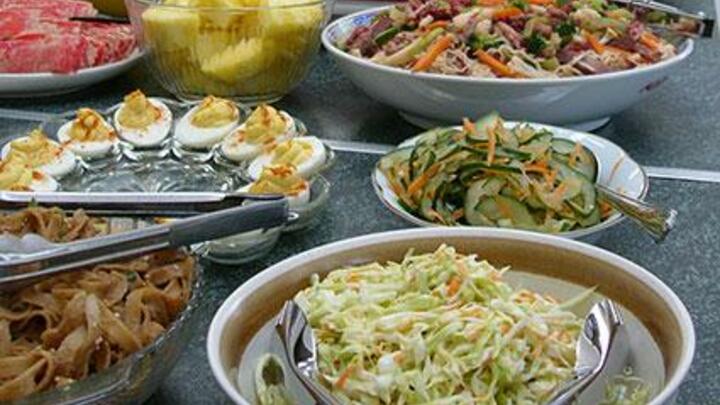 Logo for Community Lunch