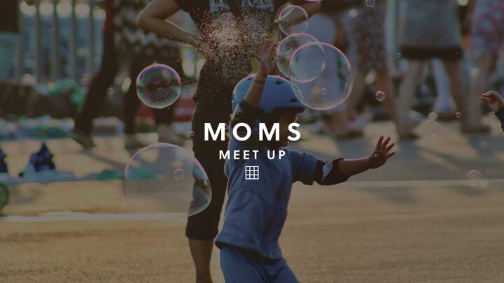 Logo for Moms Meet Up
