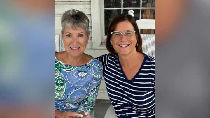 Logo for Sarah Folzenlogen & Jennifer Ruiter - Women