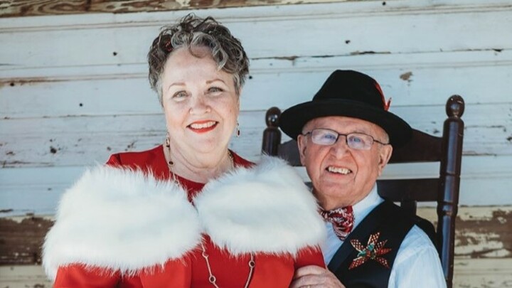 Logo for WWW (World Wide Worship)