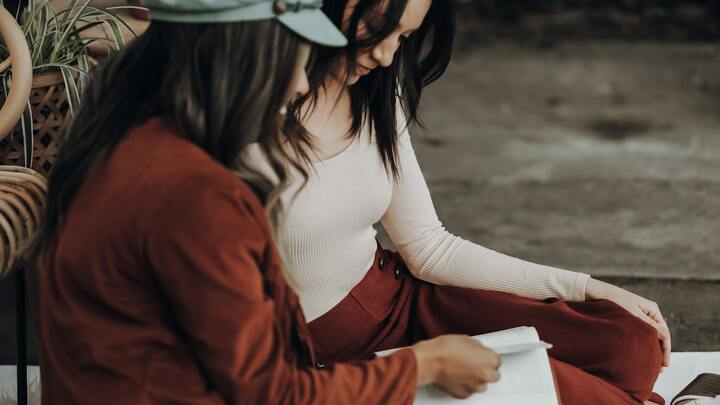 Logo for 5.0 | En Persona | Mujeres | Citas Divinas | Cristina Rangel | Mensualmente | Viernes | Forney