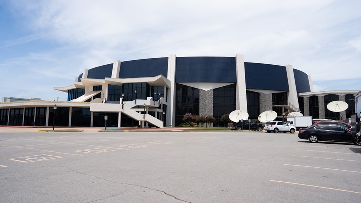 Logo for ORU Mabee Center Cleaning