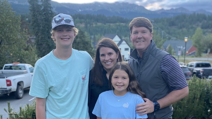 Logo for Robert & Elizabeth Ellis