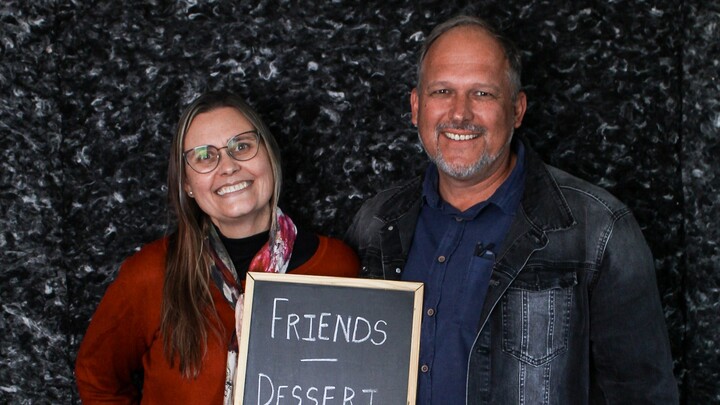 Logo for Quinton & Knee-key (KWAMBONAMBI/TEZA)