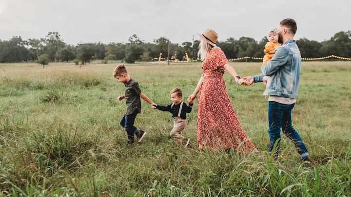 Logo for Young Family Connection