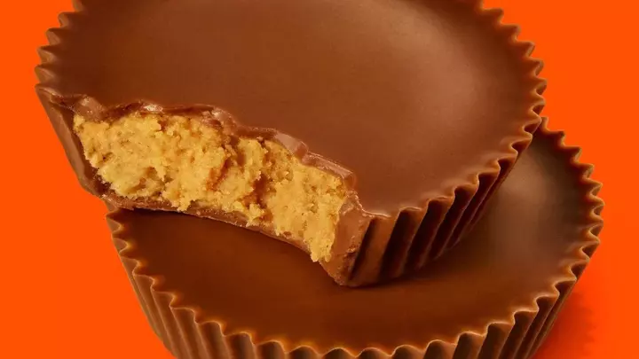 Logo for Reese's Pieces