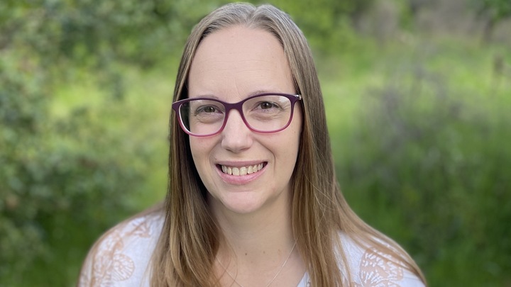 Logo for Women's life group - Children welcome