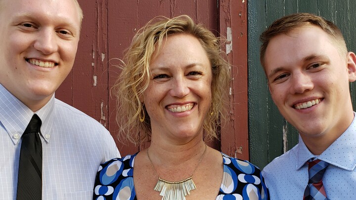 Logo for Women's Group // 40+