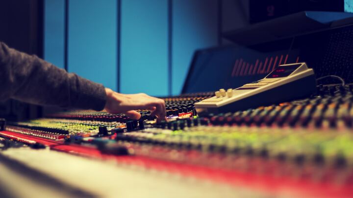 Logo for Stage & Sound - Zanesville