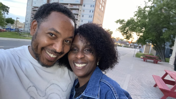 Logo for Dunstan and Jessica Gomes