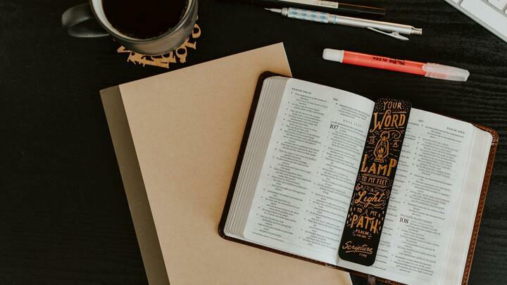Logo for “Moms of Little Kids” Bible Study | Contact: Rita Brunnmeier