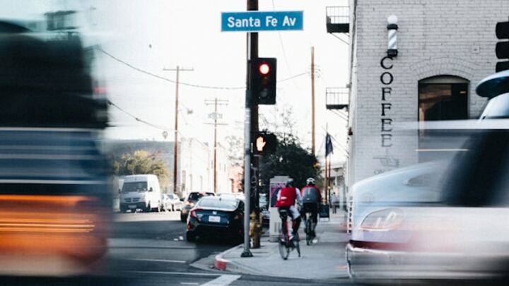 Logo for Jesus on the sidewalks (sermon study + intercessory prayer + gospel in the neighborhood)