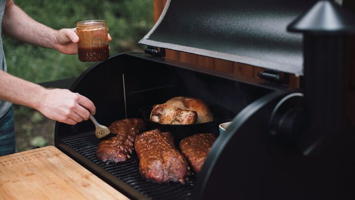 Logo for Grilling & Chilling
