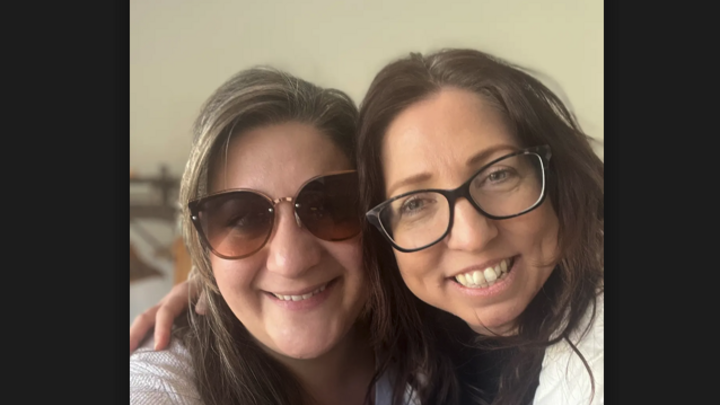 Logo for Monday 7pm w/ Melanie & Lauren | Women