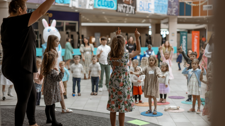 Logo for KM Kids Team